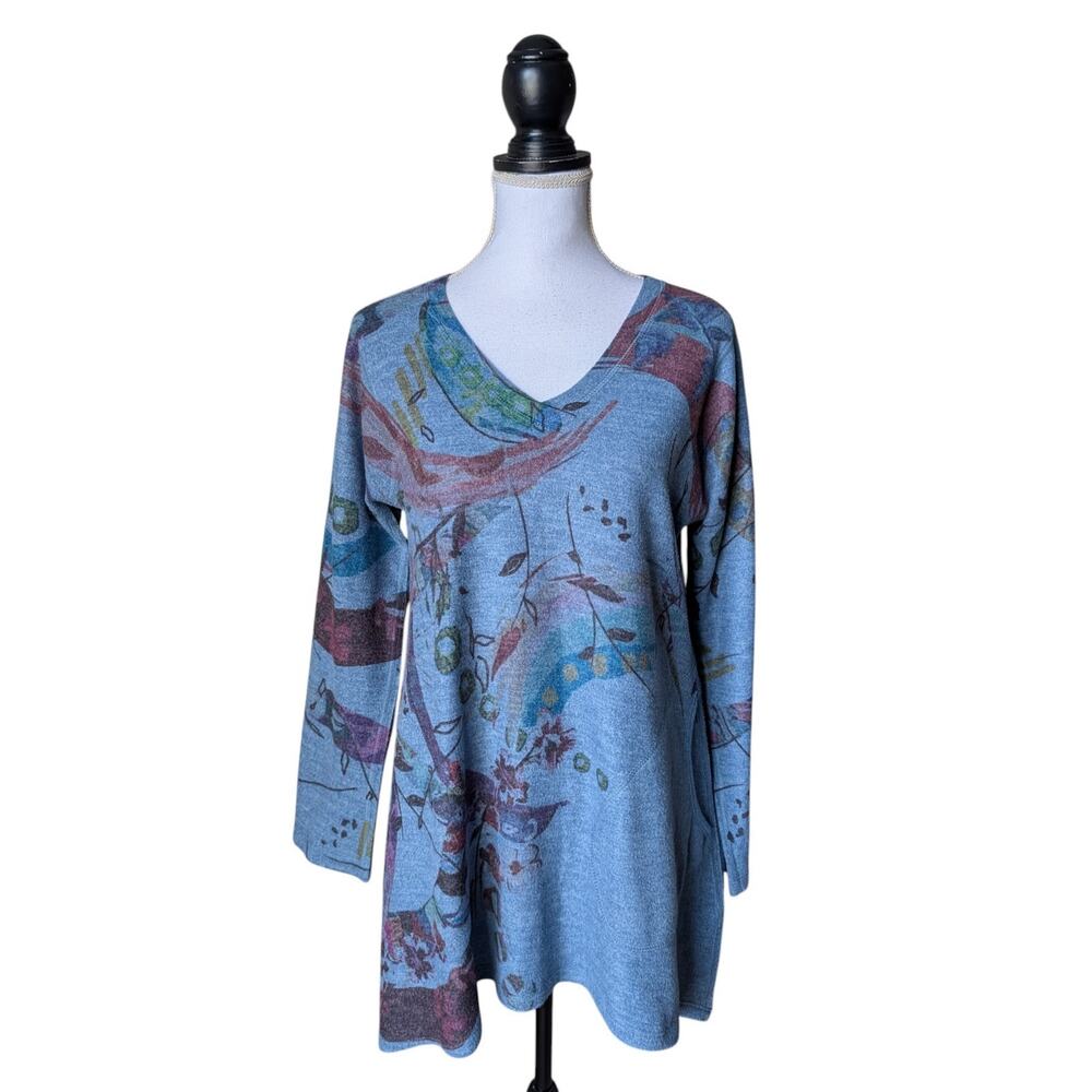 Inoah Blue Abstract Print Art to Wear Tunic Top Size Medium Pockets Wearable Art